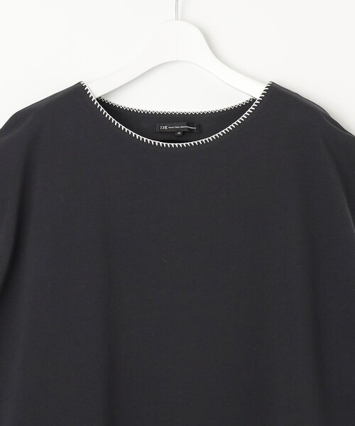 23区 L(ニジュウサンクオオキイサイズ)の「【洗える】トリミングジャージー カットソー(Tシャツ/カットソー・レディース・ホワイト系/ベージュ系/ブラック系・46/44)」の13枚目の写真