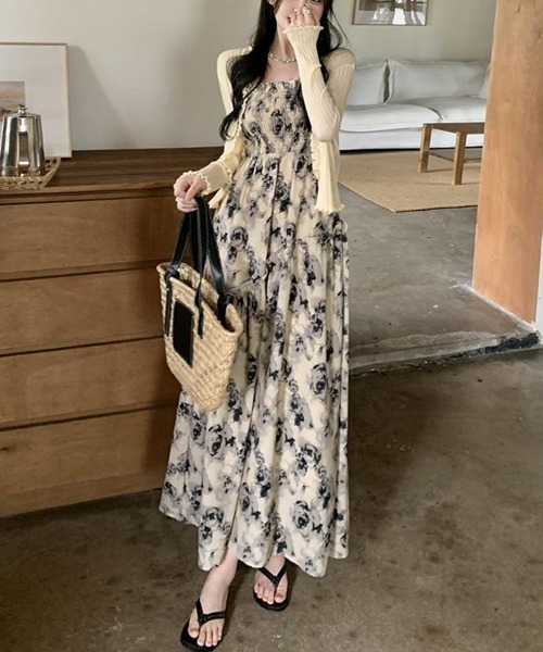 Miniministore(ミニミニストア)の「花柄 キャミワンピース 胸元シャーリング(ワンピース・レディース・マルチ・L/M/XL)」の7枚目の写真
