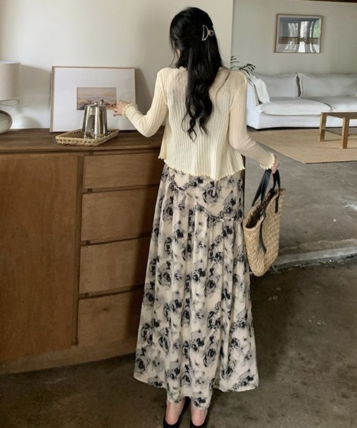 Miniministore(ミニミニストア)の「花柄 キャミワンピース 胸元シャーリング(ワンピース・レディース・マルチ・L/M/XL)」の9枚目の写真