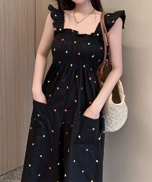 Ulysses(ユリシス)の「ハート刺繍オールインワン/サロペットパンツ(サロペット/オーバーオール・レディース・ブラック・S/M/L)」の12枚目の写真