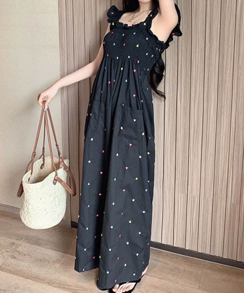 Ulysses(ユリシス)の「ハート刺繍オールインワン/サロペットパンツ(サロペット/オーバーオール・レディース・ブラック・S/M/L)」の19枚目の写真
