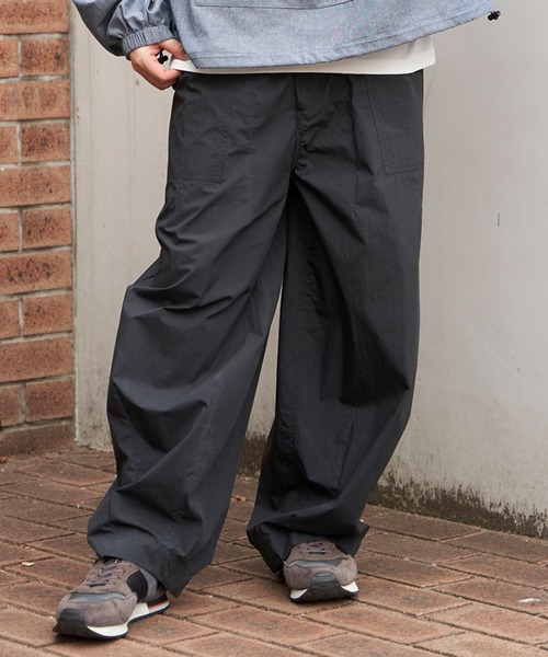 POWER TO THE PEOPLE（パワートゥーザピープル）の「ワッシャーナイロン バルーンパンツ（その他パンツ・メンズ・ベージュ/オリーブ/ブラック・M/L）」の4枚目の写真