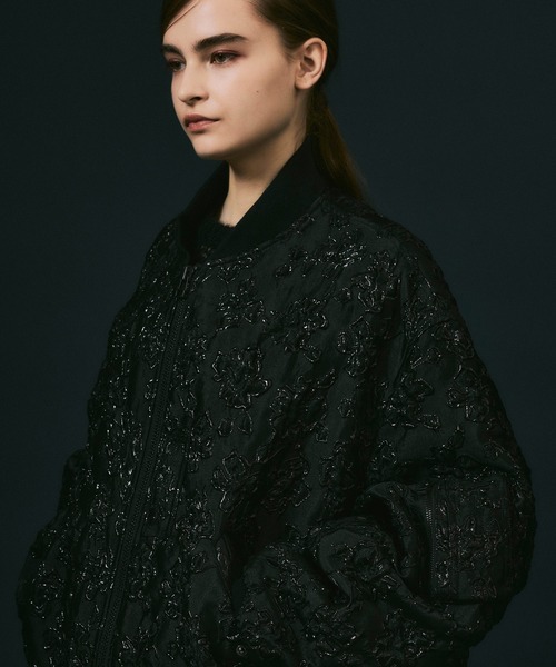 NOISE MAKER（ノイズメーカー）の「花柄ジャガードオーバーサイズ