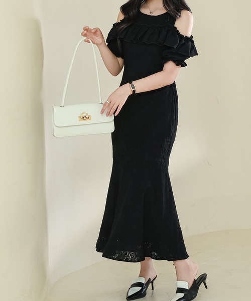 Lace Ladies(レースレディース)の「カットアウト パフスリーブ 総レース マーメイド フリル ワンピース(ワンピース・レディース・ブラック/アイボリー・S/FREE)」の1枚目の写真