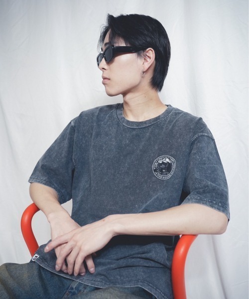 centimeter(センチメーター)の「pigment circle logo tee(Tシャツ/カットソー・メンズ・ブルー/ブラック/ホワイト・MEDIUM/LARGE/X-LARGE)」の19枚目の写真