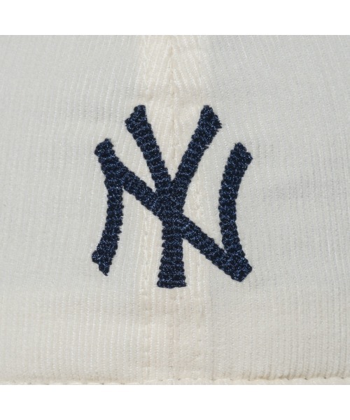 NEW ERA（ニューエラ）の「NEW ERA NEW YORK YANKEES SUMMER CORDUROY 9TWENTY（ニューエラ ニューヨーク・ヤンキース サマー コーデュロイ 920）（キャップ・メンズ・ホワイト系・FREE）」の5枚目の写真