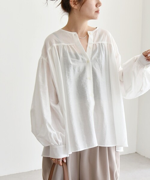 quaranciel(カランシエル)の「quaranciel:〈洗濯機可能〉シアー ギャザー クルーネック シャツ ブラウス(シャツ/ブラウス・レディース・ブラック/ホワイト・ONE SIZE)」の12枚目の写真