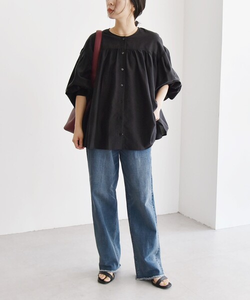 quaranciel(カランシエル)の「quaranciel:〈洗濯機可能〉シアー ギャザー クルーネック シャツ ブラウス(シャツ/ブラウス・レディース・ブラック/ホワイト・ONE SIZE)」の11枚目の写真