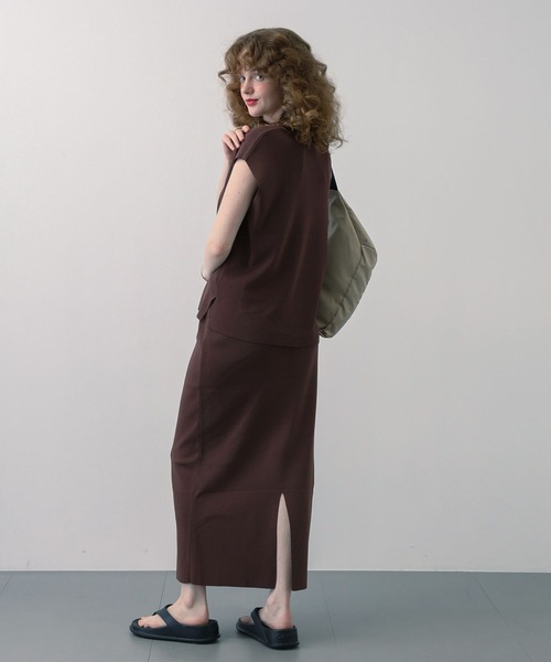 saloon（サルーン）の「SALOON(サルーン)/ニットIラインスカート【手洗い可】セットアップ可（スカート・レディース・ブラウン/ブラック・FREE）」の6枚目の写真