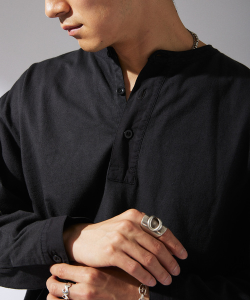 ARMY TWILL（アーミーツイル）の「ARMY TWILL / アーミーツイル 別注 ヘンリーネック ロングスリーブTシャツ（Tシャツ/カットソー・メンズ・ホワイト/ベージュ/ブラック・LARGE/MEDIUM）」の10枚目の写真