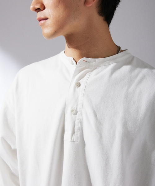 ARMY TWILL（アーミーツイル）の「ARMY TWILL / アーミーツイル 別注 ヘンリーネック ロングスリーブTシャツ（Tシャツ/カットソー・メンズ・ホワイト/ベージュ/ブラック・LARGE/MEDIUM）」の19枚目の写真