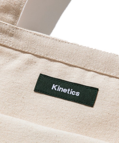 Kinetics（キネティクス）の「KINETICS 小山ゆうじろう×伊藤商店×Kinetics HESOMAGARI TOTE BAG SMALL（キネティクス へそまがり トートバッグ スモール）（トートバッグ・メンズ・アイボリー・FREE）」の5枚目の写真