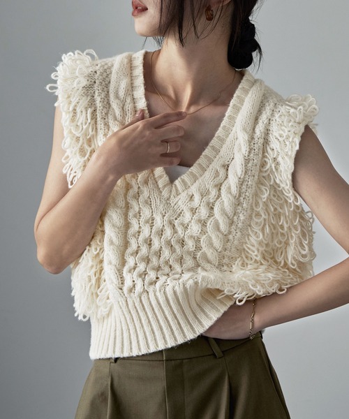 etoll.（エトル）の「フリンジバルキーケーブルニットベスト（ニット