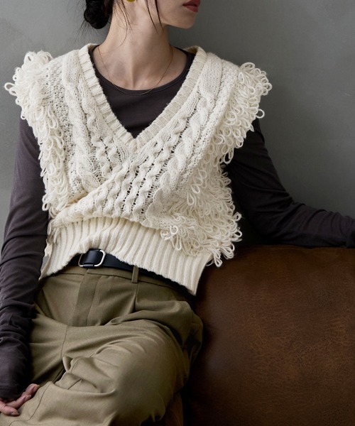etoll.（エトル）の「フリンジバルキーケーブルニットベスト（ニット