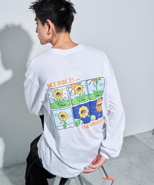 WEGO(ウィゴー)の「WEGO/DUCKDUDE SUNFLOWER ロンT(Tシャツ/カットソー・メンズ・ブラック/ホワイト・MEDIUM/LARGE)」の2枚目の写真