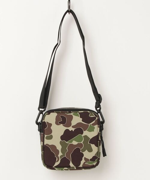 Carhartt WIP（カーハートダブリューアイピー）の「CARHARTT WIP ESSENTIALS BAG SMALL I031470（ショルダーバッグ・メンズ・カモフラージュ/ブラック/ベージュ・ONE SIZE）」の13枚目の写真