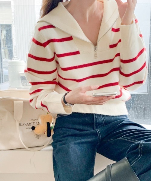 by LEGNA(バイレグナ)の「フロントのジッパーデザインがアクセント。ボーダー柄セーラーカラーニット(ニット/セーター・レディース・ホワイト×ブラック/ホワイト×レッド/ホワイト×ブルー/ネイビー×ホワイト・FREE)」の2枚目の写真