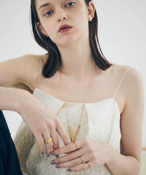 ARCHIVER(アーカイバ)の「【enough】 波状リング(リング・レディース・ゴールド/シルバー・9号/11号)」の11枚目の写真