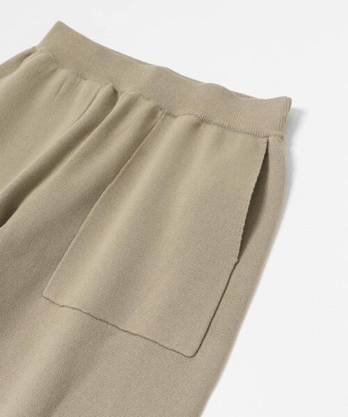 ITEMS URBANRESEARCH（アイテムズ アーバンリサーチ）の「ミラノリブニットパンツ（その他パンツ・レディース・ブラック/ブラウン/ベージュ・FREE）」の17枚目の写真