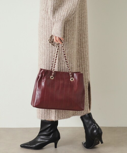 OPAQUE.CLIP(オペークドットクリップ)の「◆ストライプキルトチェーンショルダーバッグ(ショルダーバッグ・レディース・アイボリー/ブラック/ボルドー・00)」の8枚目の写真