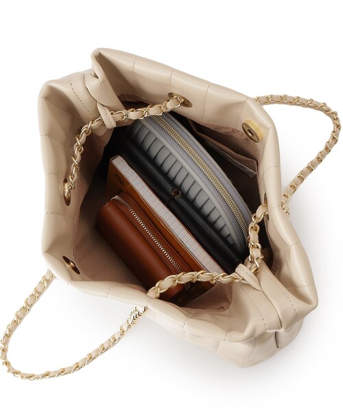 OPAQUE.CLIP(オペークドットクリップ)の「◆ストライプキルトチェーンショルダーバッグ(ショルダーバッグ・レディース・アイボリー/ブラック/ボルドー・00)」の19枚目の写真