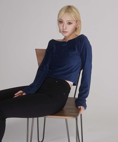 ENVYM(アンビー)の「ラグランベロアトップス(Tシャツ/カットソー・レディース・ブラック/ブラウン/ブルー・FREE)」の17枚目の写真