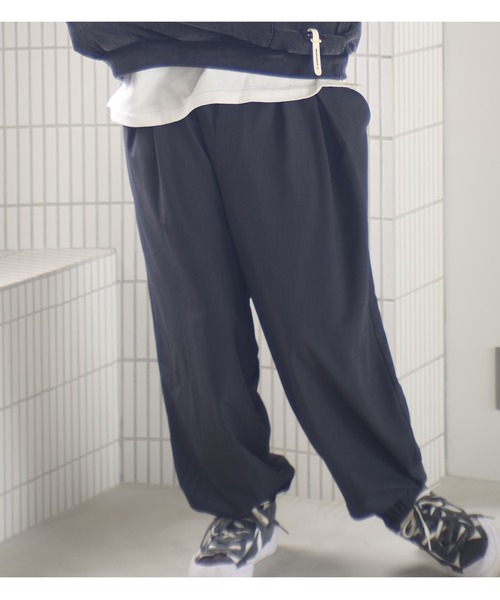 ADAM PATEK(アダムパテック)の「ADAMPATEK/generous tuck relax pants/タックルーズパンツ(AP2428001)(その他パンツ・レディース・グレー/ブラック/ブラウン/ダークグレー・1/2)」の3枚目の写真