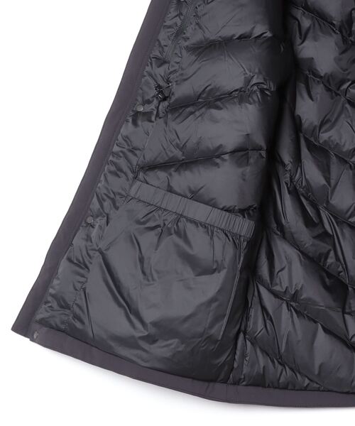 WOOLRICH（ウールリッチ）の「WOOLRICH MOUNTAIN STRETCH DOWN PARKA ウールリッチ マウンテンストレッチ ダウン パーカ（ダウンジャケット/コート・メンズ・ネイビー/ブラック・MEDIUM/SMALL/LARGE）」の16枚目の写真