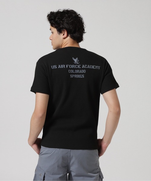 AVIREX（アヴィレックス）の「MINI WAFFLE T-SHIRT / ミニワッフル 半袖Tシャツ / AVIREX / アヴィレックス（Tシャツ/カットソー・メンズ・オリーブ/ホワイト/ブラック/チャコール・LARGE/MEDIUM/SMALL/X-LARGE）」の21枚目の写真