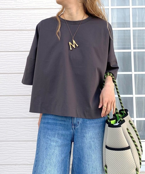 Q(キュー)の「ドライタッチコットンT(Tシャツ/カットソー・レディース・ライム/ホワイト/チャコールグレー・MEDIUM)」の15枚目の写真