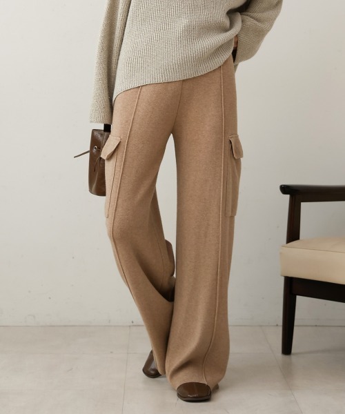 Bou Jeloud(ブージュルード)の「ニットカーゴパンツ(カーゴパンツ・レディース・グレー/ブラック/ベージュ・FREE)」の1枚目の写真