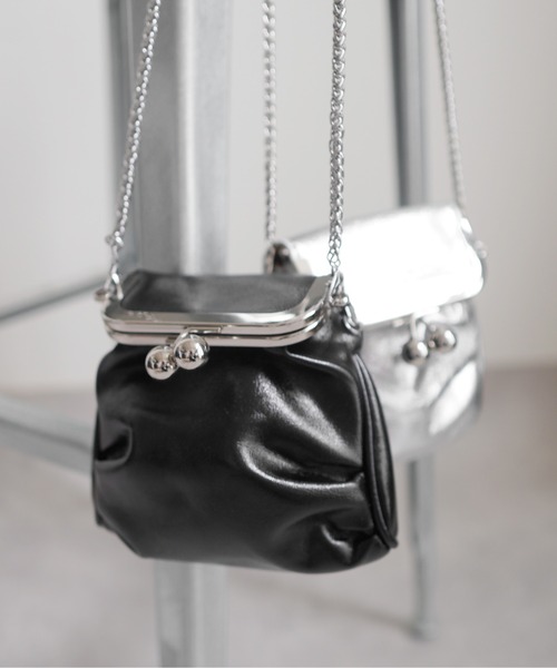 GUCCI ショルダーバッグ　 パテントレザー　 がま口　チェーン　ブラック imgrc0169812095.jpg