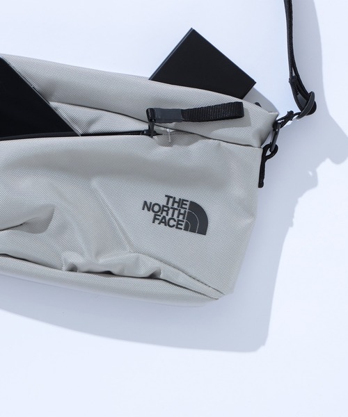 THE NORTH FACE(ザノースフェイス)の「THE NORTH FACE / ピレネーショルダー(ショルダーバッグ・メンズ・ブラック/オフホワイト・ONE SIZE)」の1枚目の写真