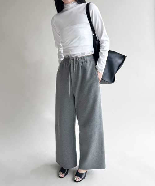 ITTI(イッチ)の「【ITTI/イッチ】HERRIE BOX ONE HANDLE BAG(ショルダーバッグ・レディース・ブラック・FREE)」の3枚目の写真