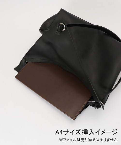 ITTI(イッチ)の「【ITTI/イッチ】HERRIE BOX ONE HANDLE BAG(ショルダーバッグ・レディース・ブラック・FREE)」の13枚目の写真
