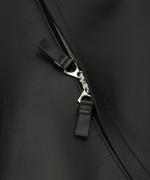 ITTI(イッチ)の「【ITTI/イッチ】HERRIE BOX ONE HANDLE BAG(ショルダーバッグ・レディース・ブラック・FREE)」の14枚目の写真