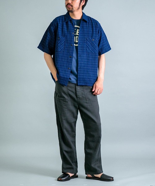 OMNIGOD（オムニゴッド）の「[OMNIGOD mens / オムニゴッド] インディゴ2重織チェック ショートスリーブボックスシャツ（シャツ/ブラウス・メンズ・インディゴブルー・2/3）」の4枚目の写真