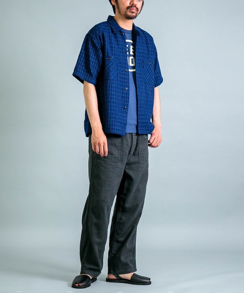 OMNIGOD（オムニゴッド）の「[OMNIGOD mens / オムニゴッド] インディゴ2重織チェック ショートスリーブボックスシャツ（シャツ/ブラウス・メンズ・インディゴブルー・2/3）」の5枚目の写真