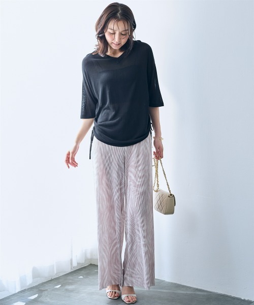 SMILE LAND（スマイルランド）の「プリーツ風プリントワイドストレートパンツ＜大きいサイズ有＞【OtonaSMILE】（その他パンツ・レディース・ベージュ系・5L/4L/3L/LL/M）」の8枚目の写真