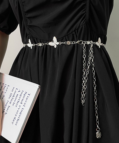 VIBGYOR Women（ヴィブジョー　ウィメン）の「【urge select】Y2K バタフライモチーフ 蝶 パール ウエスト チェーンベルト（ベルト・レディース・ブラック/ホワイト・FREE）」の4枚目の写真