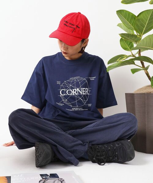 FFEIN(フェイン)の「【FFEIN(フェイン)】サークルアート線画プリントTシャツ / 男女兼用 レギュラーサイズ ワンポイント シンプル アートT(Tシャツ/カットソー・メンズ・ブラック/ホワイト/ブラウン/イエロー/ネイビー・SMALL/MEDIUM/LARGE)」の17枚目の写真