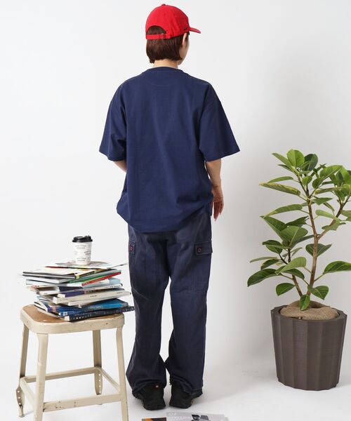 FFEIN(フェイン)の「【FFEIN(フェイン)】サークルアート線画プリントTシャツ / 男女兼用 レギュラーサイズ ワンポイント シンプル アートT(Tシャツ/カットソー・メンズ・ブラック/ホワイト/ブラウン/イエロー/ネイビー・SMALL/MEDIUM/LARGE)」の18枚目の写真