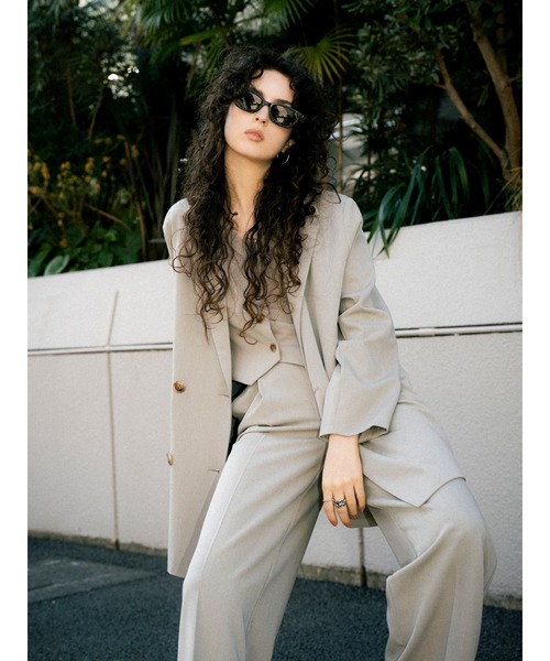 EGOIST（エゴイスト）の「ダブルブレストジャケット（セットアップ・レディース・ベージュ/ブラック/グレー・FREE）」の5枚目の写真