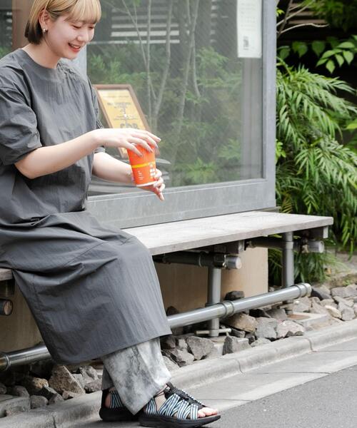 EKAL(エカル)の「『撥水/UVカット/UR TECH』 ナイロンタッサーワンピース(ワンピース・レディース・ネイビー/グレー/ブルー/ベージュ系その他/ブラウン・ONE)」の13枚目の写真