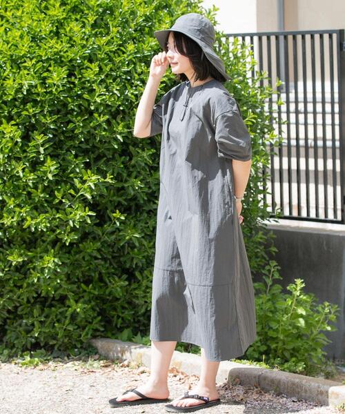 EKAL(エカル)の「『撥水/UVカット/UR TECH』 ナイロンタッサーワンピース(ワンピース・レディース・ネイビー/グレー/ブルー/ベージュ系その他/ブラウン・ONE)」の17枚目の写真