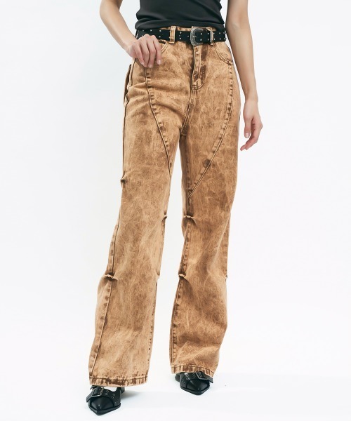 Clum(クルム)の「Vintage side tuck denim pants / ヴィンテージサイドタックデニムパンツ(デニムパンツ・レディース・ライトブラウン・MEDIUM/SMALL)」の2枚目の写真