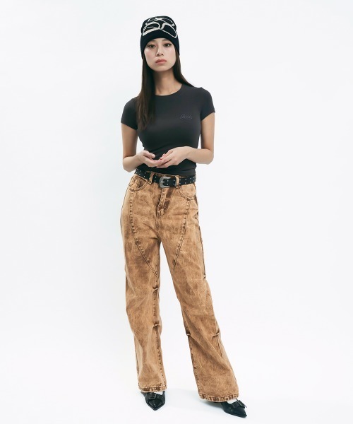 Clum(クルム)の「Vintage side tuck denim pants / ヴィンテージサイドタックデニムパンツ(デニムパンツ・レディース・ライトブラウン・MEDIUM/SMALL)」の9枚目の写真