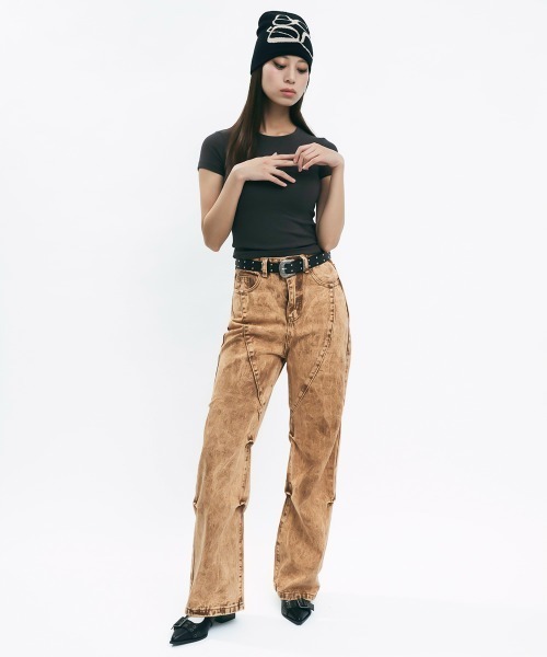 Clum(クルム)の「Vintage side tuck denim pants / ヴィンテージサイドタックデニムパンツ(デニムパンツ・レディース・ライトブラウン・MEDIUM/SMALL)」の10枚目の写真