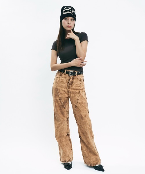 Clum(クルム)の「Vintage side tuck denim pants / ヴィンテージサイドタックデニムパンツ(デニムパンツ・レディース・ライトブラウン・MEDIUM/SMALL)」の11枚目の写真