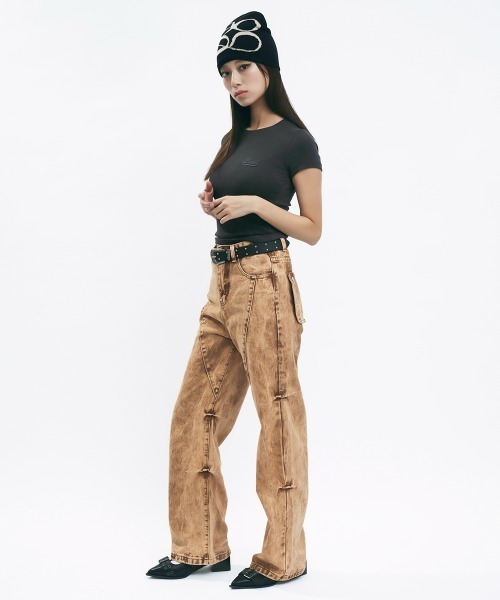 Clum(クルム)の「Vintage side tuck denim pants / ヴィンテージサイドタックデニムパンツ(デニムパンツ・レディース・ライトブラウン・MEDIUM/SMALL)」の12枚目の写真